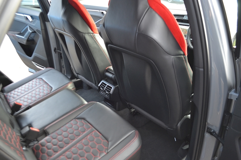 Audi 2.5 TFSI Vorsprung Sportback 5dr Petrol S Tronic quattro (s/s) (400 ps)