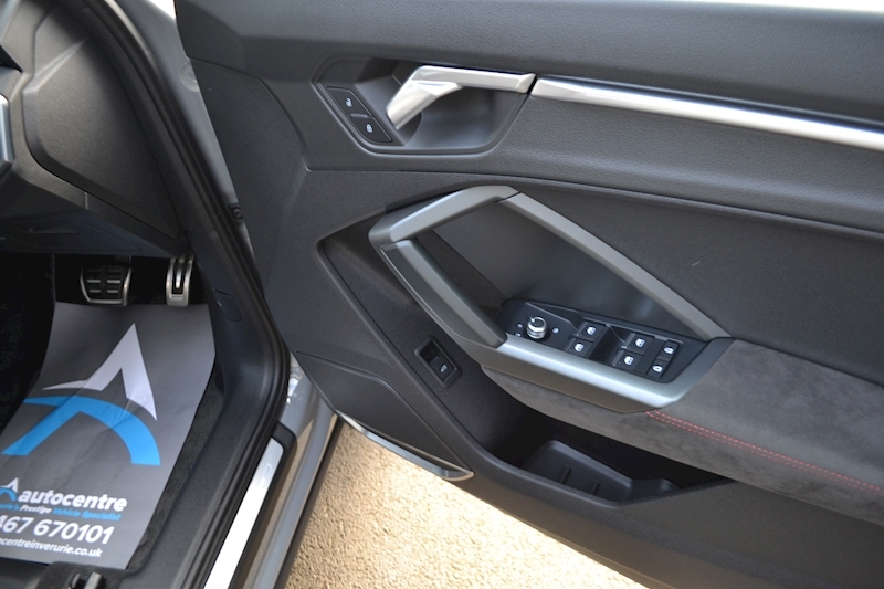 Audi 2.5 TFSI Vorsprung Sportback 5dr Petrol S Tronic quattro (s/s) (400 ps)