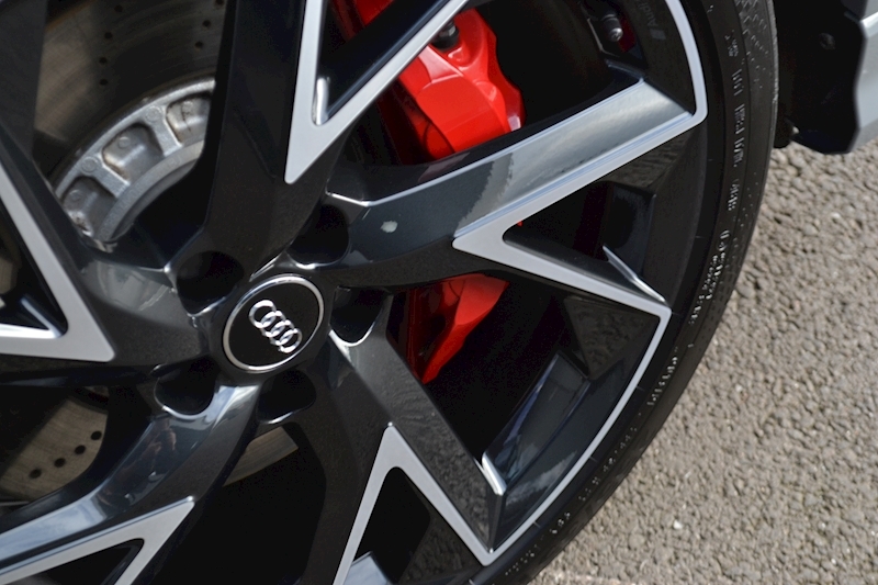 Audi 2.5 TFSI Vorsprung Sportback 5dr Petrol S Tronic quattro (s/s) (400 ps)