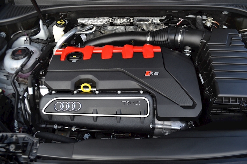 Audi 2.5 TFSI Vorsprung Sportback 5dr Petrol S Tronic quattro (s/s) (400 ps)