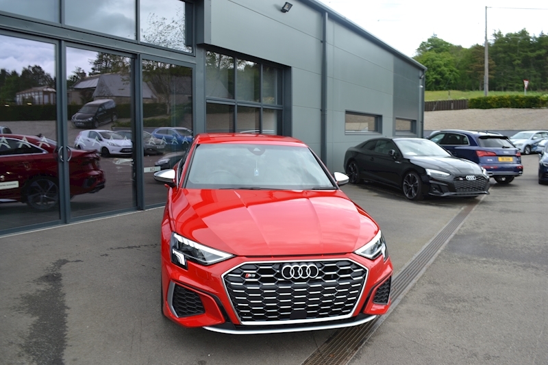 Audi 2.0 TFSI Saloon 4dr Petrol S Tronic quattro (s/s) (310 ps)