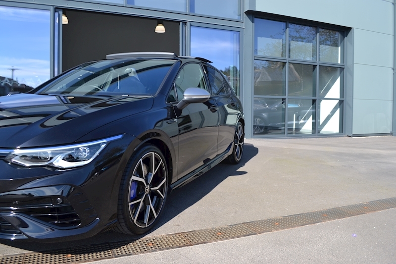 Volkswagen 2.0 TSI R Hatchback 5dr Petrol DSG 4Motion (s/s) (320 ps)