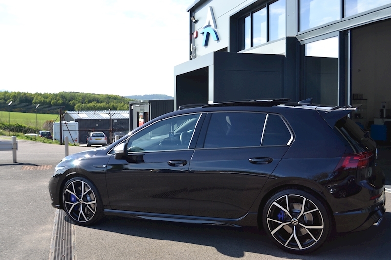 Volkswagen 2.0 TSI R Hatchback 5dr Petrol DSG 4Motion (s/s) (320 ps)