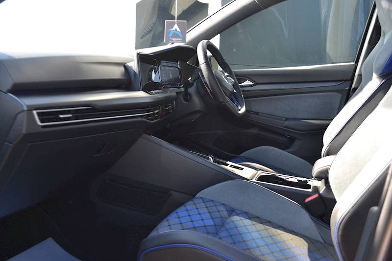 Volkswagen 2.0 TSI R Hatchback 5dr Petrol DSG 4Motion (s/s) (320 ps)