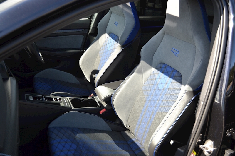 Volkswagen 2.0 TSI R Hatchback 5dr Petrol DSG 4Motion (s/s) (320 ps)