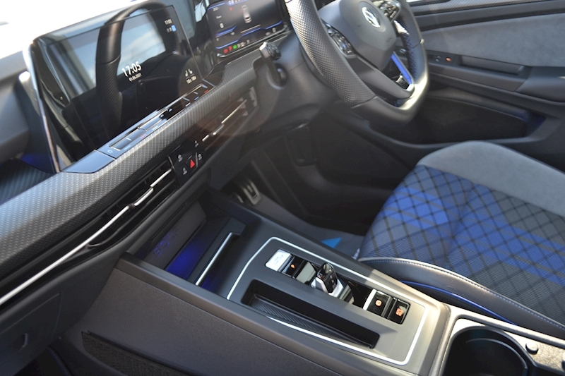 Volkswagen 2.0 TSI R Hatchback 5dr Petrol DSG 4Motion (s/s) (320 ps)