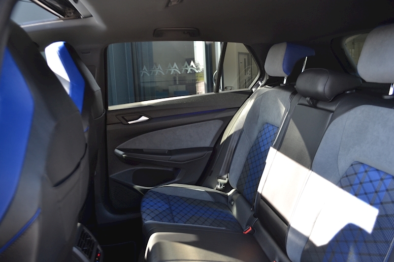 Volkswagen 2.0 TSI R Hatchback 5dr Petrol DSG 4Motion (s/s) (320 ps)