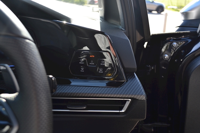 Volkswagen 2.0 TSI R Hatchback 5dr Petrol DSG 4Motion (s/s) (320 ps)