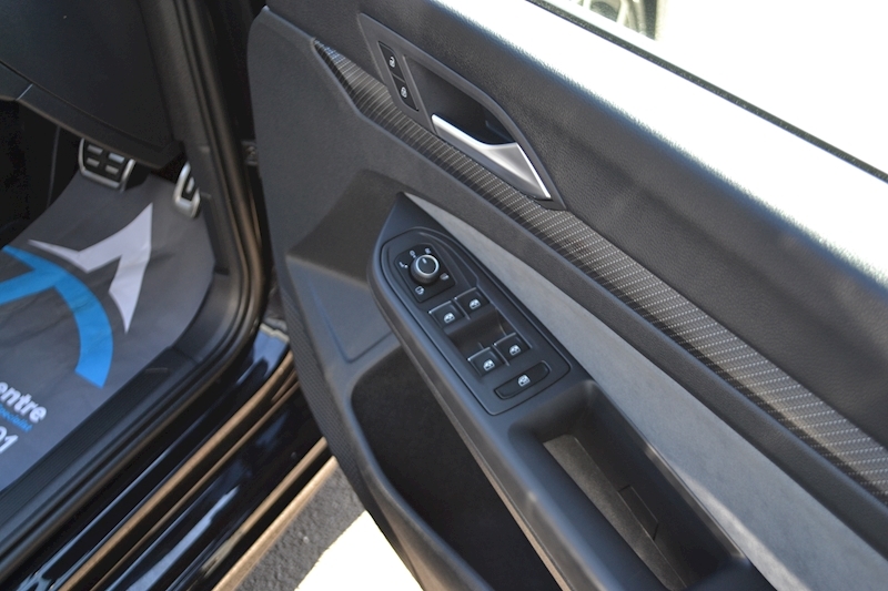 Volkswagen 2.0 TSI R Hatchback 5dr Petrol DSG 4Motion (s/s) (320 ps)