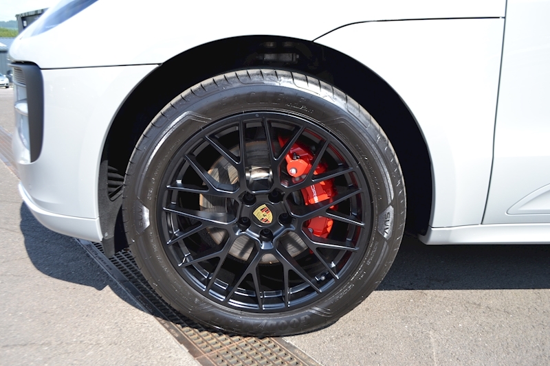 Porsche Macan Gts Pdk 2.9 5dr V6 SUV 4WD Semi Auto Petrol