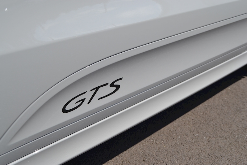 Porsche Macan Gts Pdk 2.9 5dr V6 SUV 4WD Semi Auto Petrol