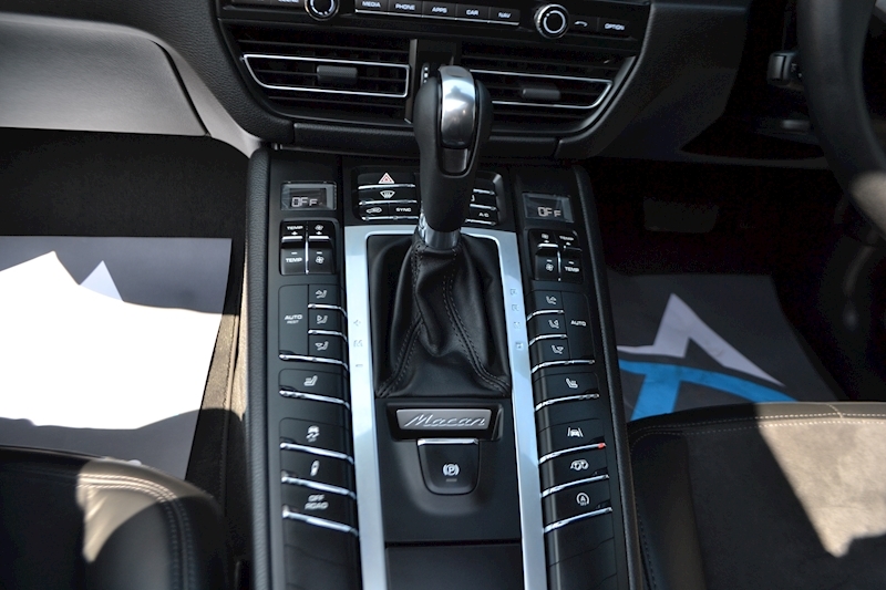 Porsche Macan Gts Pdk 2.9 5dr V6 SUV 4WD Semi Auto Petrol