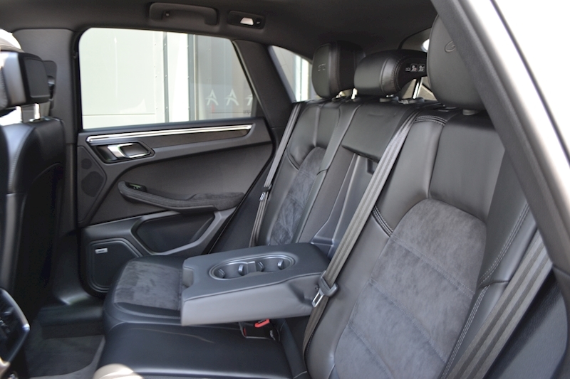 Porsche Macan Gts Pdk 2.9 5dr V6 SUV 4WD Semi Auto Petrol
