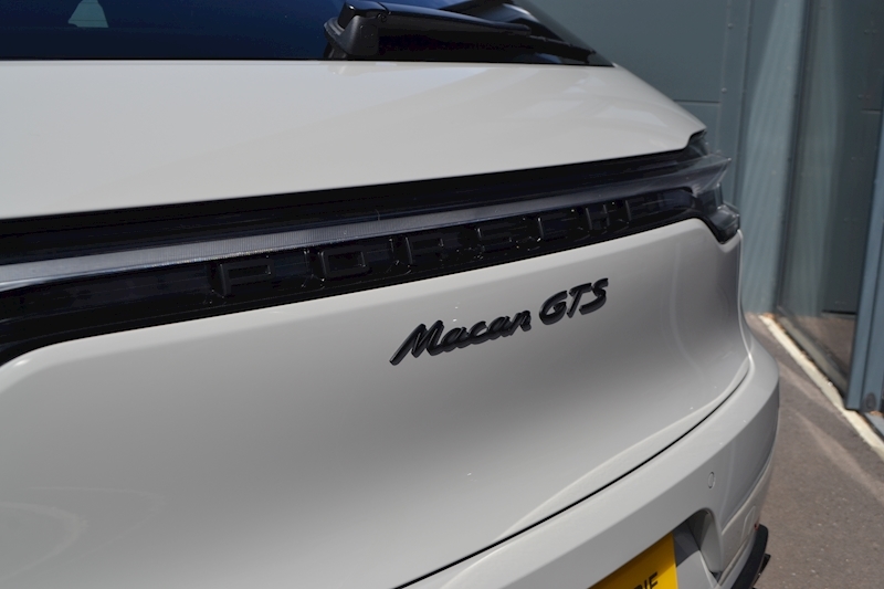 Porsche Macan Gts Pdk 2.9 5dr V6 SUV 4WD Semi Auto Petrol