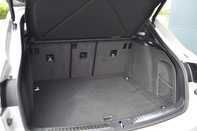 Porsche Macan Gts Pdk 2.9 5dr V6 SUV 4WD Semi Auto Petrol