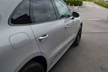 Porsche Macan Gts Pdk 2.9 5dr V6 SUV 4WD Semi Auto Petrol