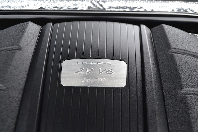 Porsche Macan Gts Pdk 2.9 5dr V6 SUV 4WD Semi Auto Petrol