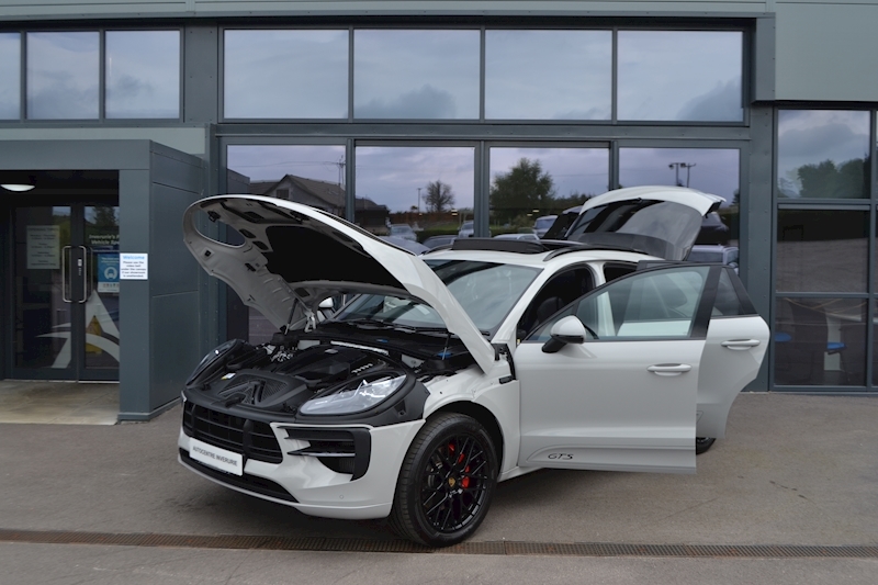 Porsche Macan Gts Pdk 2.9 5dr V6 SUV 4WD Semi Auto Petrol