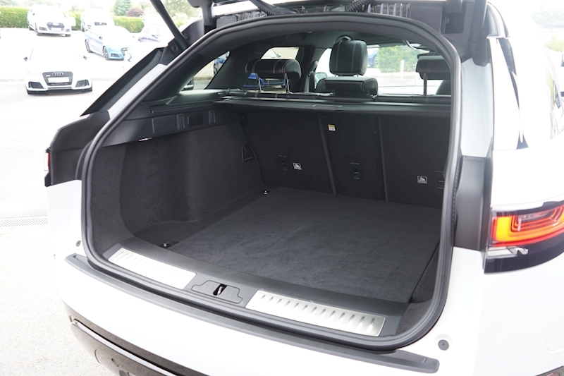 Land Rover 2.0 P250 R-Dynamic S SUV 5dr Petrol Auto 4WD (s/s) (250 ps)