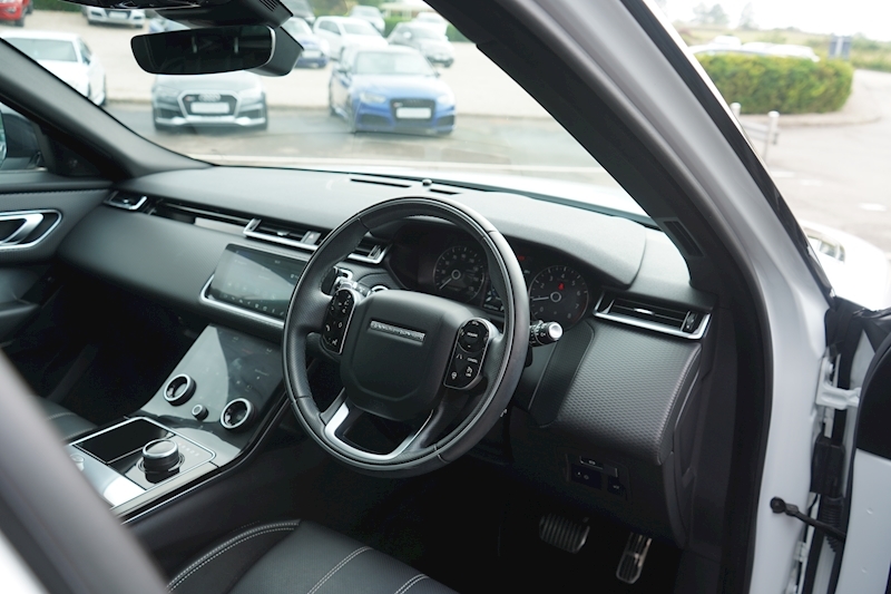 Land Rover 2.0 P250 R-Dynamic S SUV 5dr Petrol Auto 4WD (s/s) (250 ps)