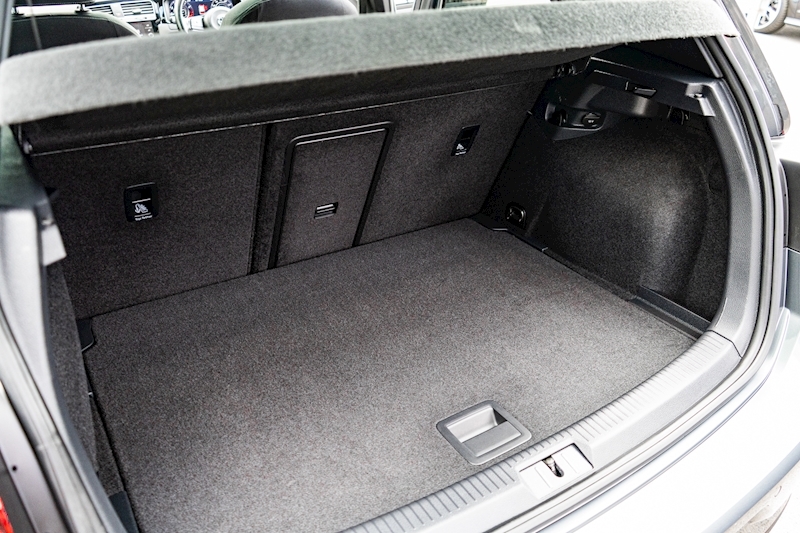 Volkswagen Golf R 2.0 5dr Hatchback DSG Petrol