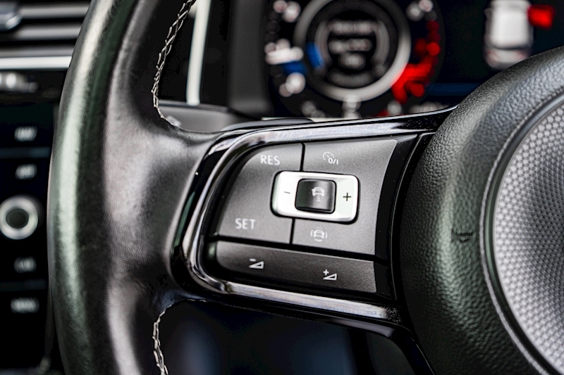 Volkswagen Golf R 2.0 5dr Hatchback DSG Petrol