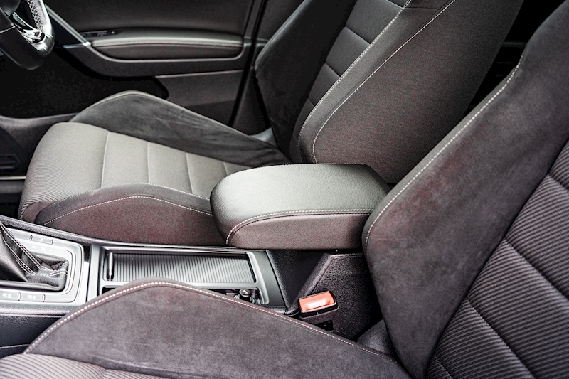 Volkswagen Golf R 2.0 5dr Hatchback DSG Petrol