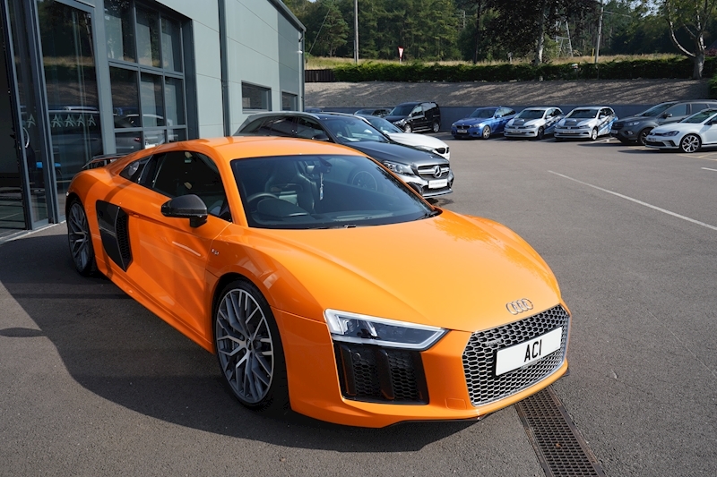 Audi R8 FSI V10 Plus 5.2 2dr Coupe Automatic Petrol