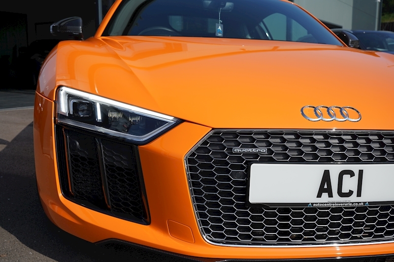 Audi R8 FSI V10 Plus 5.2 2dr Coupe Automatic Petrol