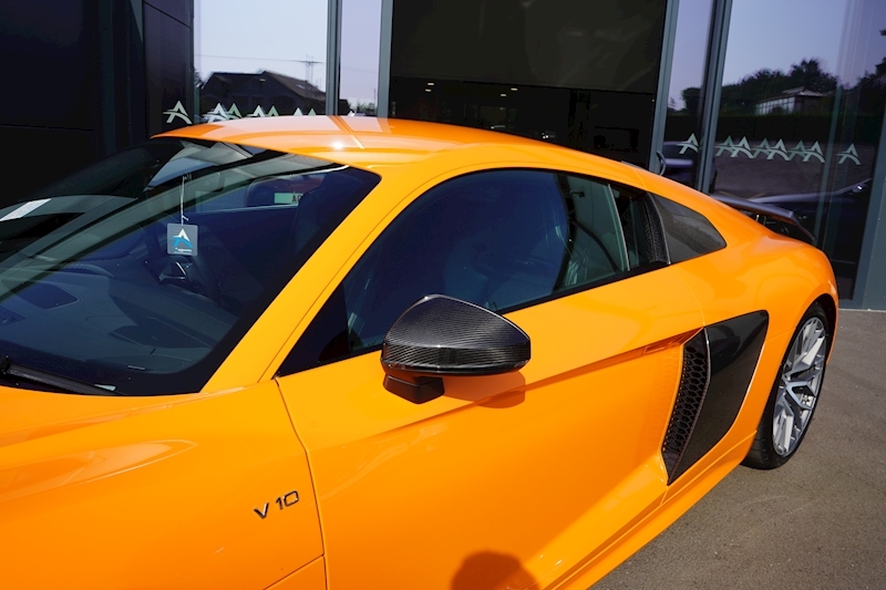 Audi R8 FSI V10 Plus 5.2 2dr Coupe Automatic Petrol