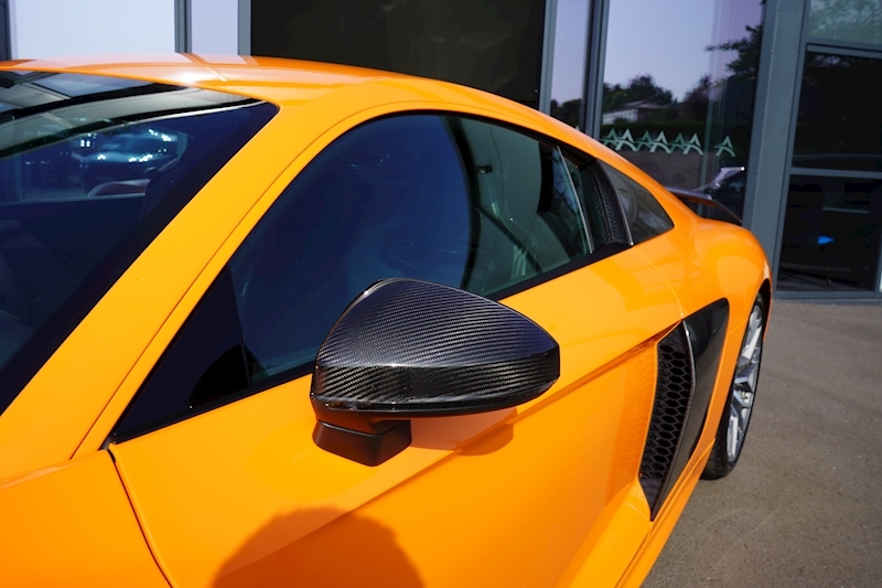 Audi R8 FSI V10 Plus 5.2 2dr Coupe Automatic Petrol