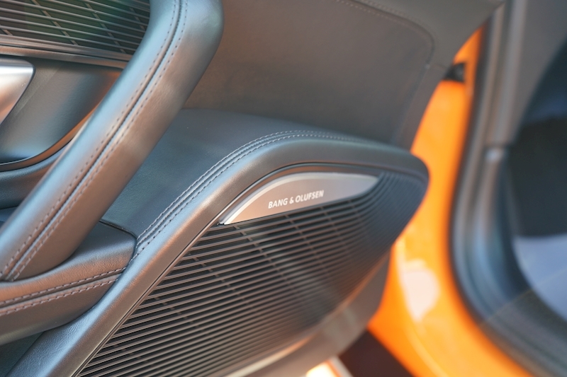 Audi R8 FSI V10 Plus 5.2 2dr Coupe Automatic Petrol