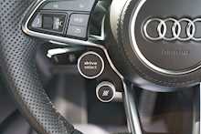 Audi R8 FSI V10 Plus 5.2 2dr Coupe Automatic Petrol