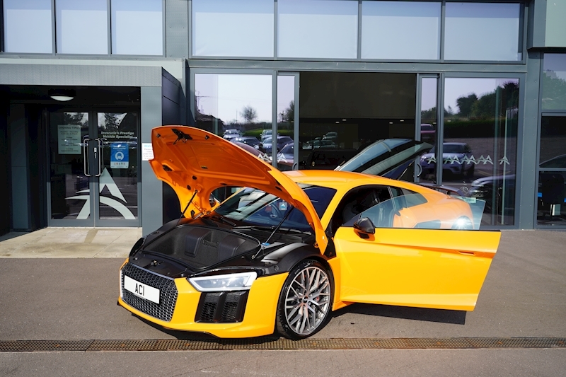 Audi R8 FSI V10 Plus 5.2 2dr Coupe Automatic Petrol