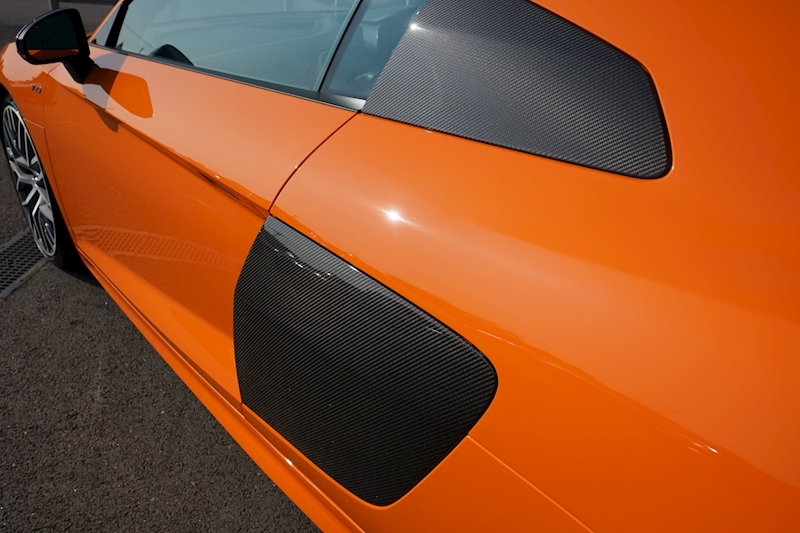 Audi R8 FSI V10 Plus 5.2 2dr Coupe Automatic Petrol