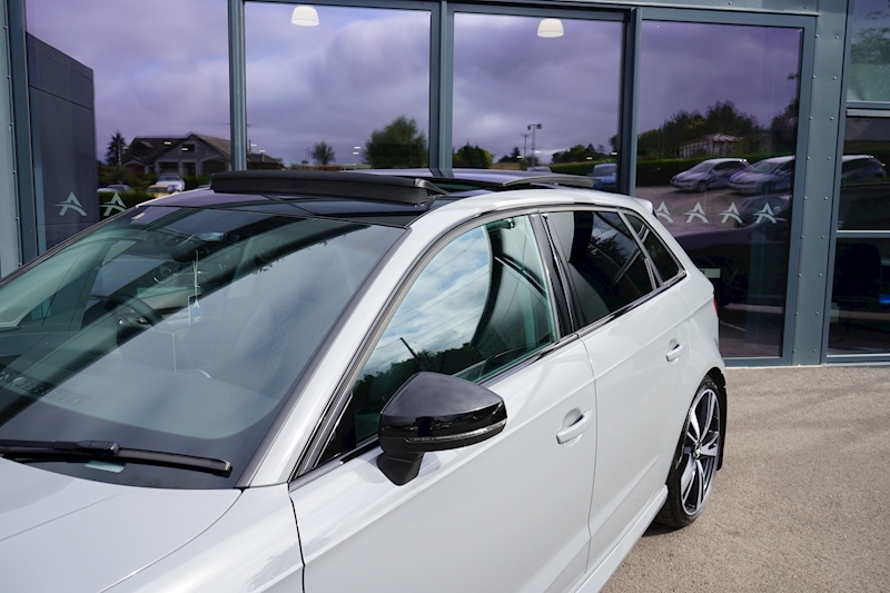 Audi 2.5 TFSI Audi Sport Edition Sportback 5dr Petrol S Tronic quattro (s/s) (400 ps)