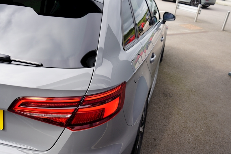 Audi 2.5 TFSI Audi Sport Edition Sportback 5dr Petrol S Tronic quattro (s/s) (400 ps)