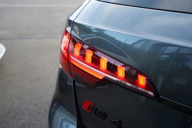 Audi 2.9 TFSI V6 Carbon Black Avant 5dr Petrol Tiptronic quattro (s/s) (450 ps)