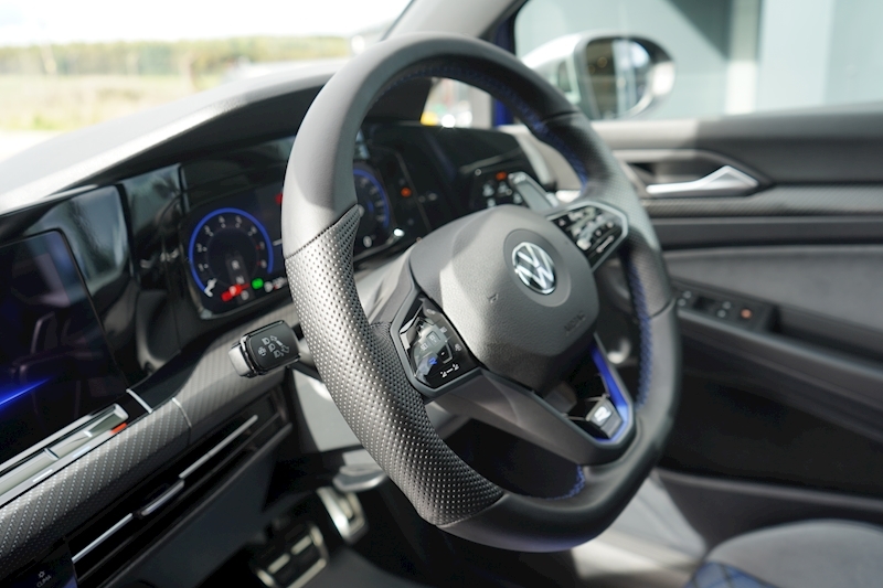 Volkswagen 2.0 TSI R Hatchback 5dr Petrol DSG 4Motion (s/s) (320 ps)