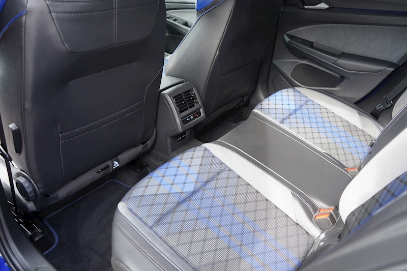 Volkswagen 2.0 TSI R Hatchback 5dr Petrol DSG 4Motion (s/s) (320 ps)