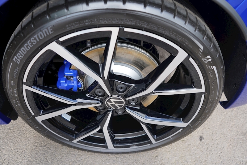 Volkswagen 2.0 TSI R Hatchback 5dr Petrol DSG 4Motion (s/s) (320 ps)