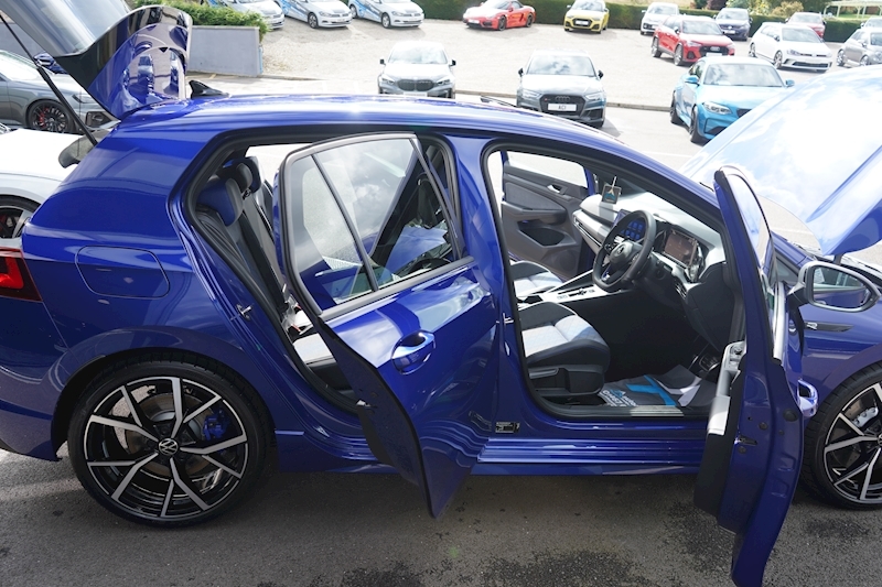 Volkswagen 2.0 TSI R Hatchback 5dr Petrol DSG 4Motion (s/s) (320 ps)