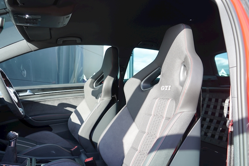 Volkswagen Golf Gti Clubsport S Hatchback 2.0 Manual Petrol