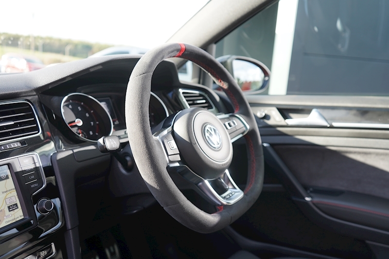 Volkswagen Golf Gti Clubsport S Hatchback 2.0 Manual Petrol