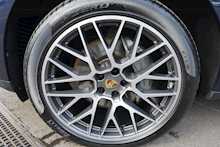 Porsche 3.0T V6 S SUV 5dr Petrol PDK 4WD (s/s) (354 ps)