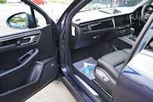 Porsche 3.0T V6 S SUV 5dr Petrol PDK 4WD (s/s) (354 ps)