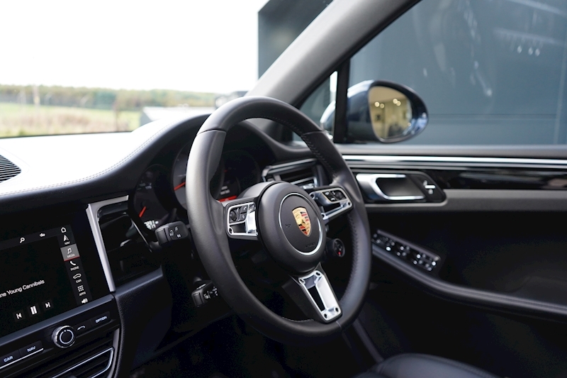 Porsche 3.0T V6 S SUV 5dr Petrol PDK 4WD (s/s) (354 ps)