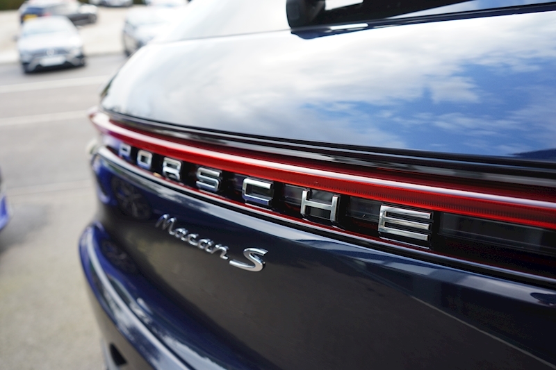 Porsche 3.0T V6 S SUV 5dr Petrol PDK 4WD (s/s) (354 ps)