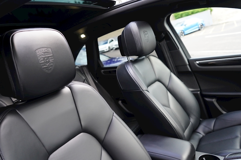 Porsche 3.0T V6 S SUV 5dr Petrol PDK 4WD (s/s) (354 ps)