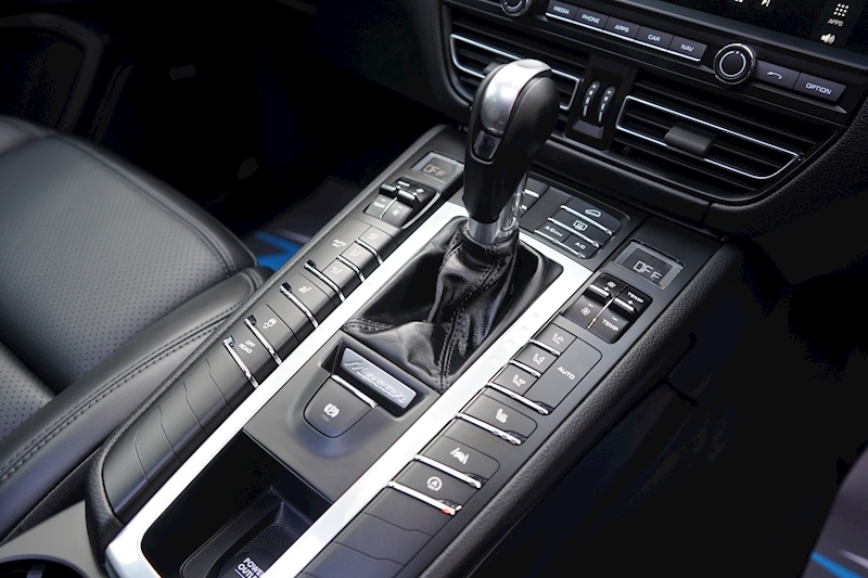 Porsche 3.0T V6 S SUV 5dr Petrol PDK 4WD (s/s) (354 ps)